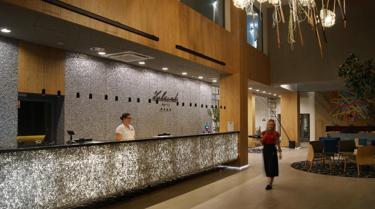 Hotel Zalewski Мжежино Экстерьер фото