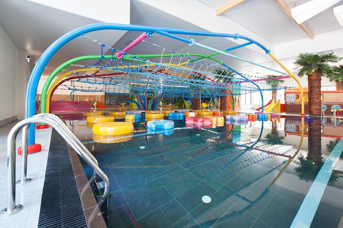 Hotel Zalewski Мжежино Экстерьер фото